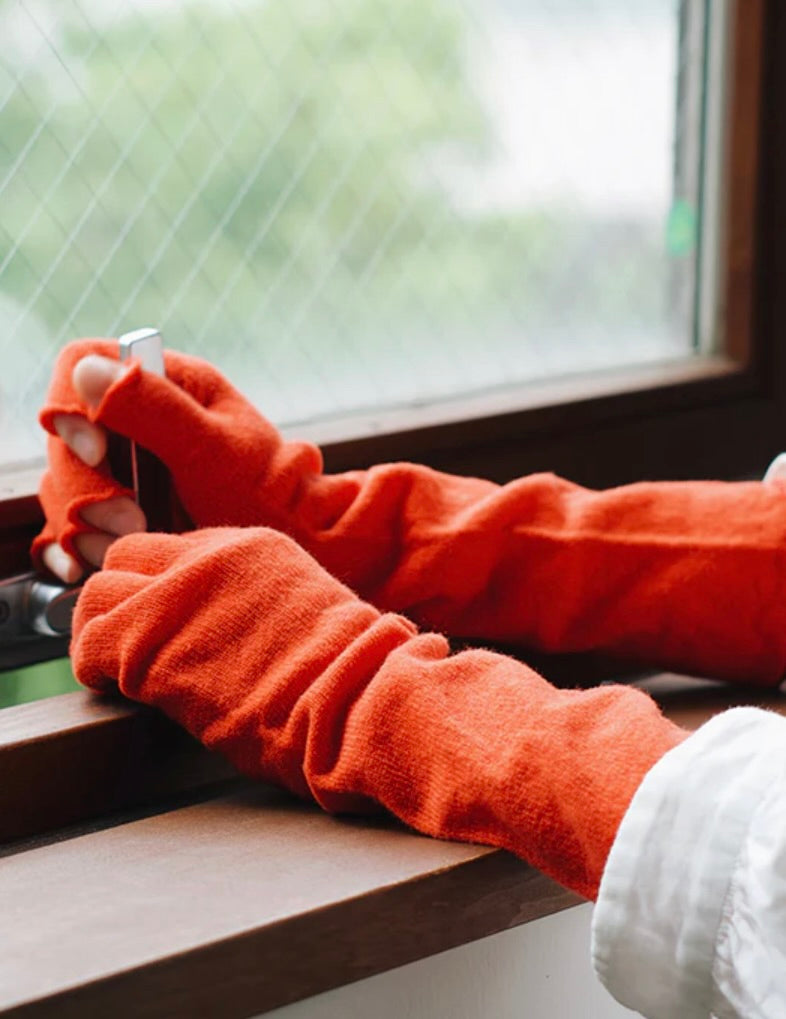 Merino Wool Fingerless Gloves: Tomato