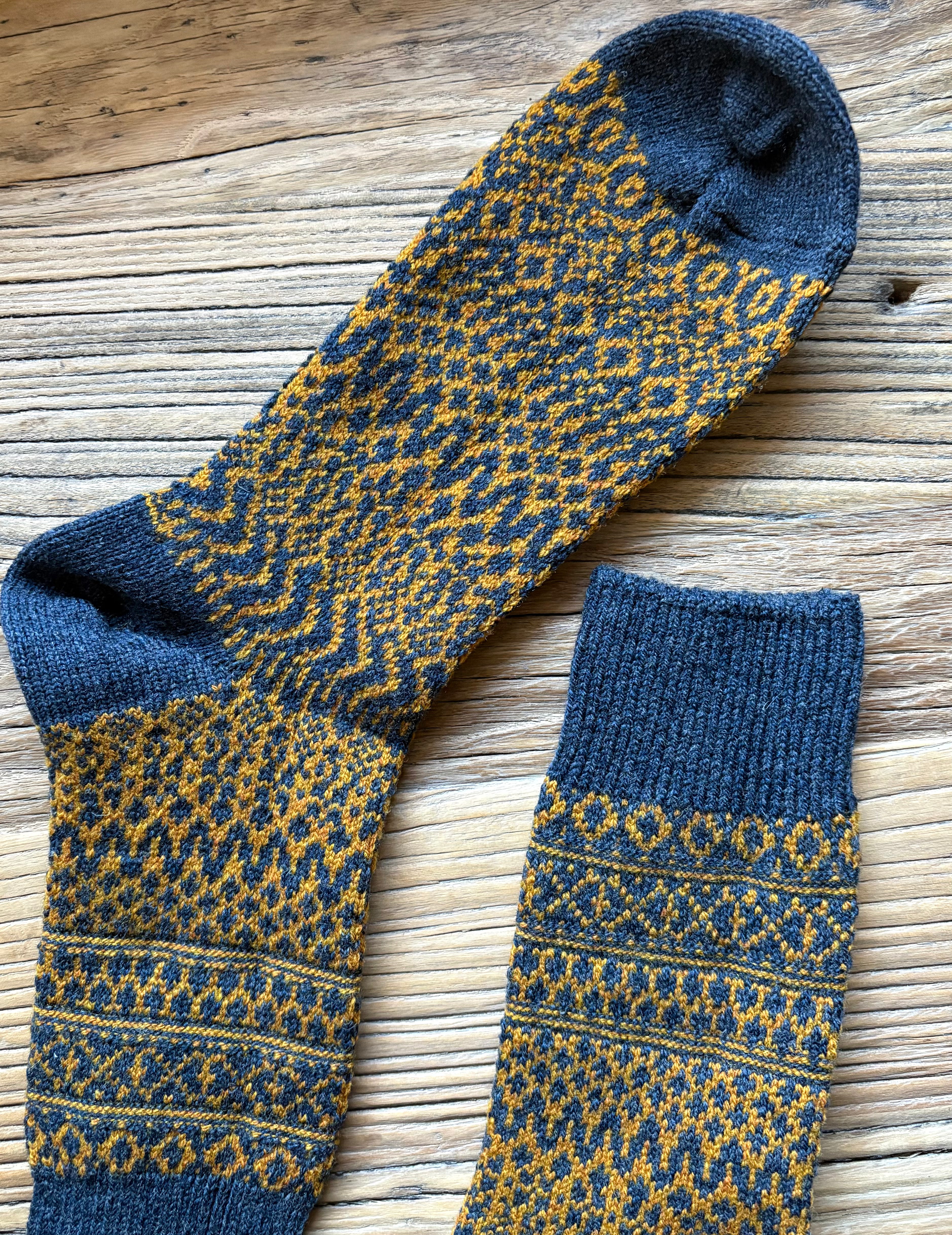 Wool Jacquard Socks: Navy