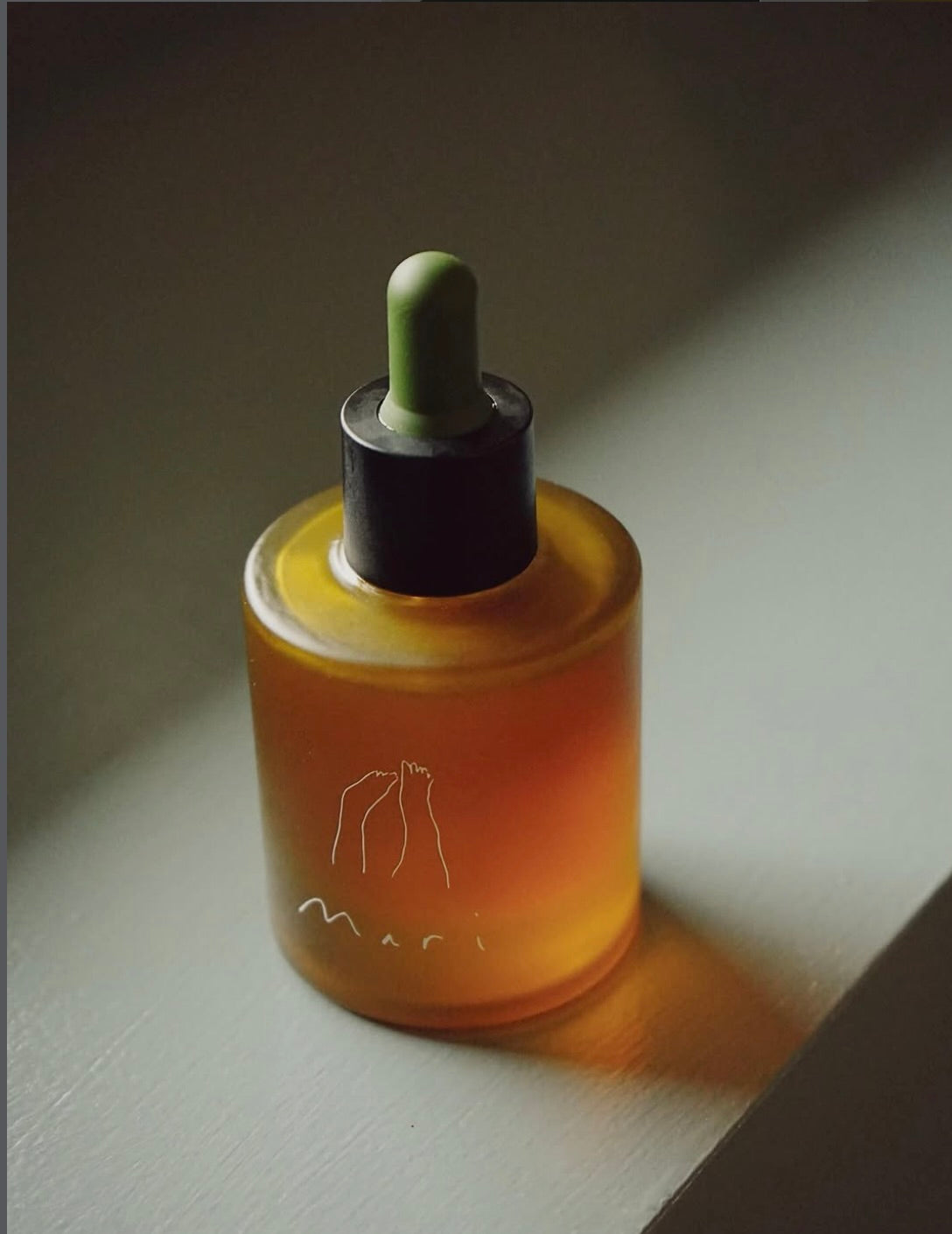 Mari: Botanical Moisturizing Fragrance Oil