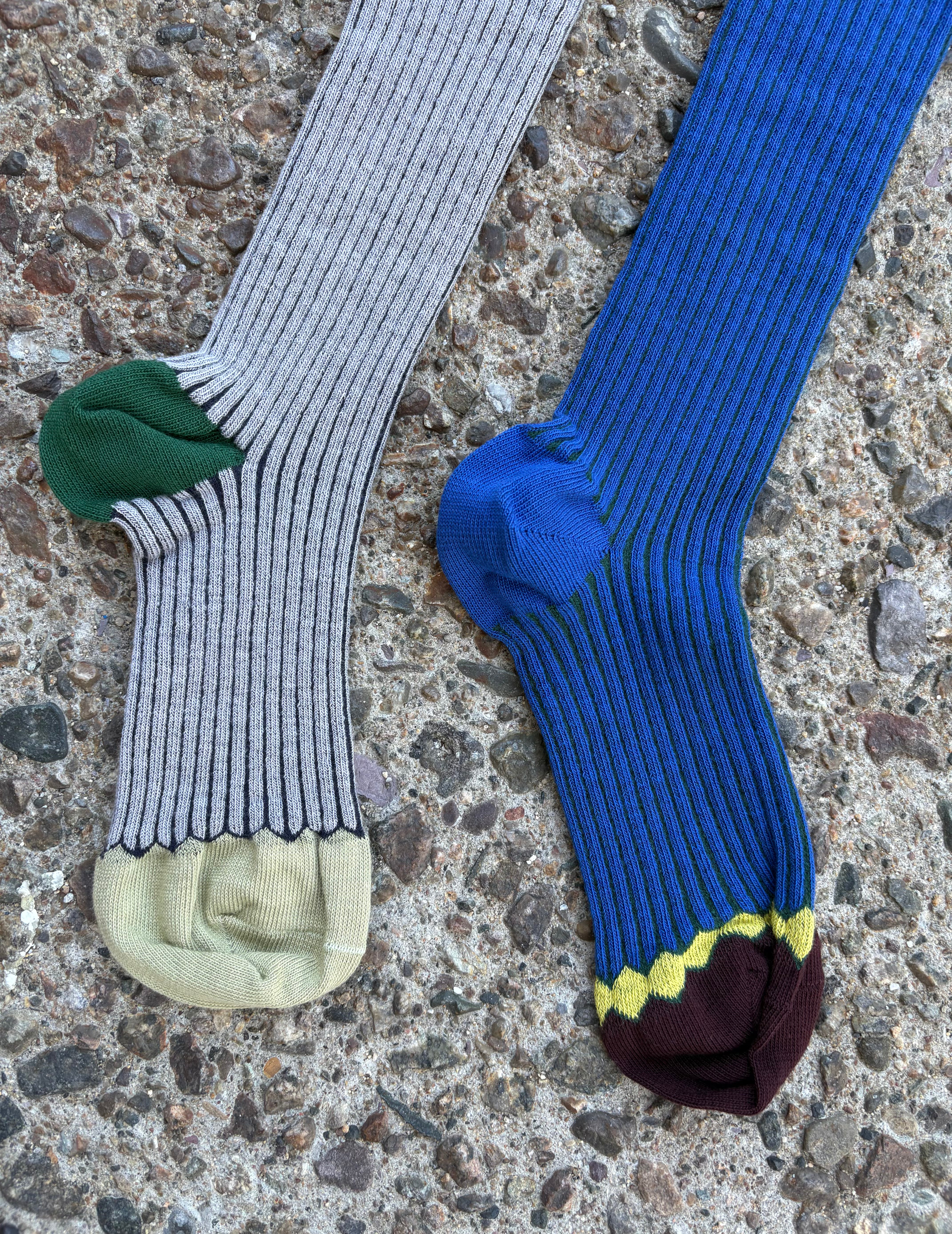 Exquisite J: Rib Knee Socks