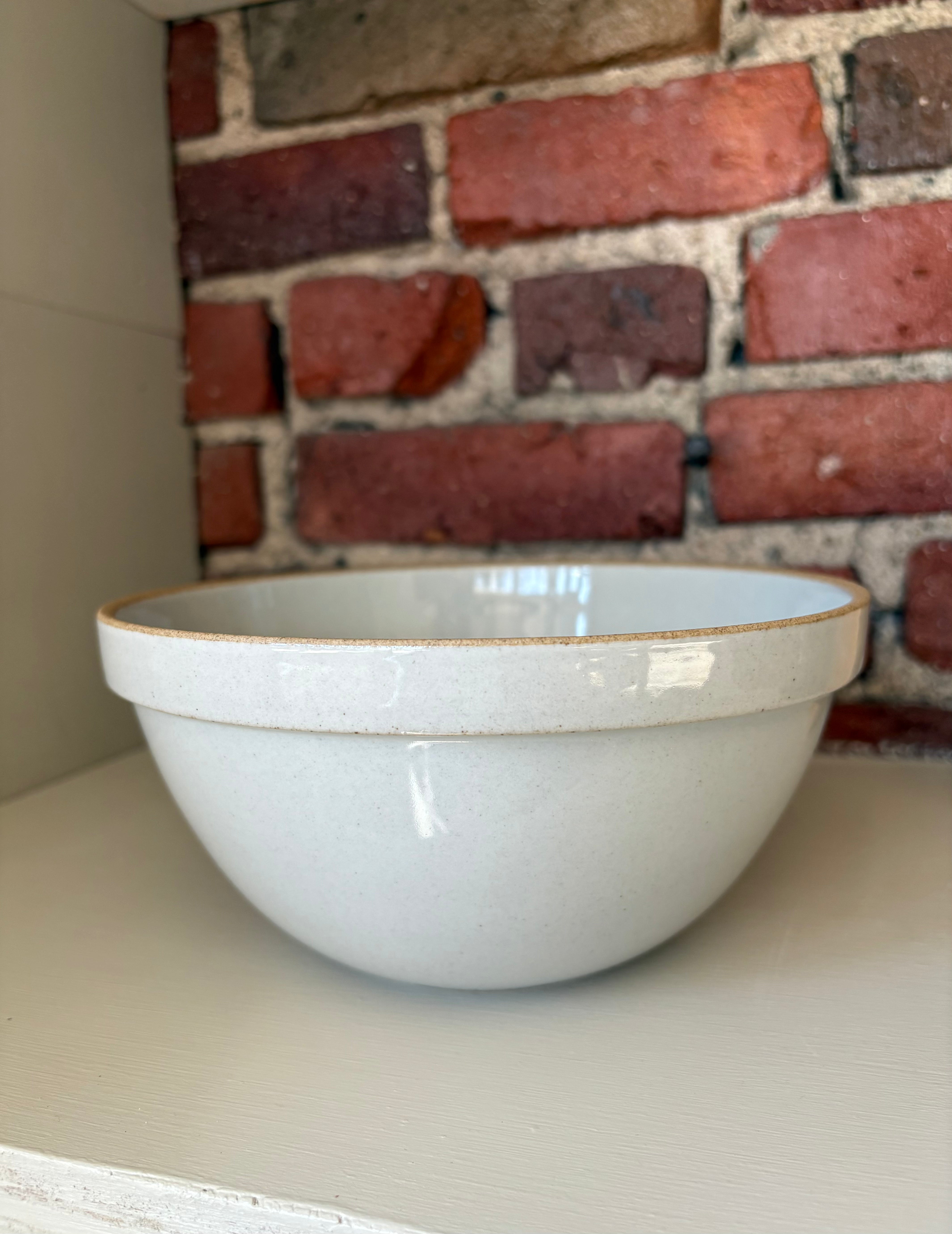 Hasami Deep Round Bowls