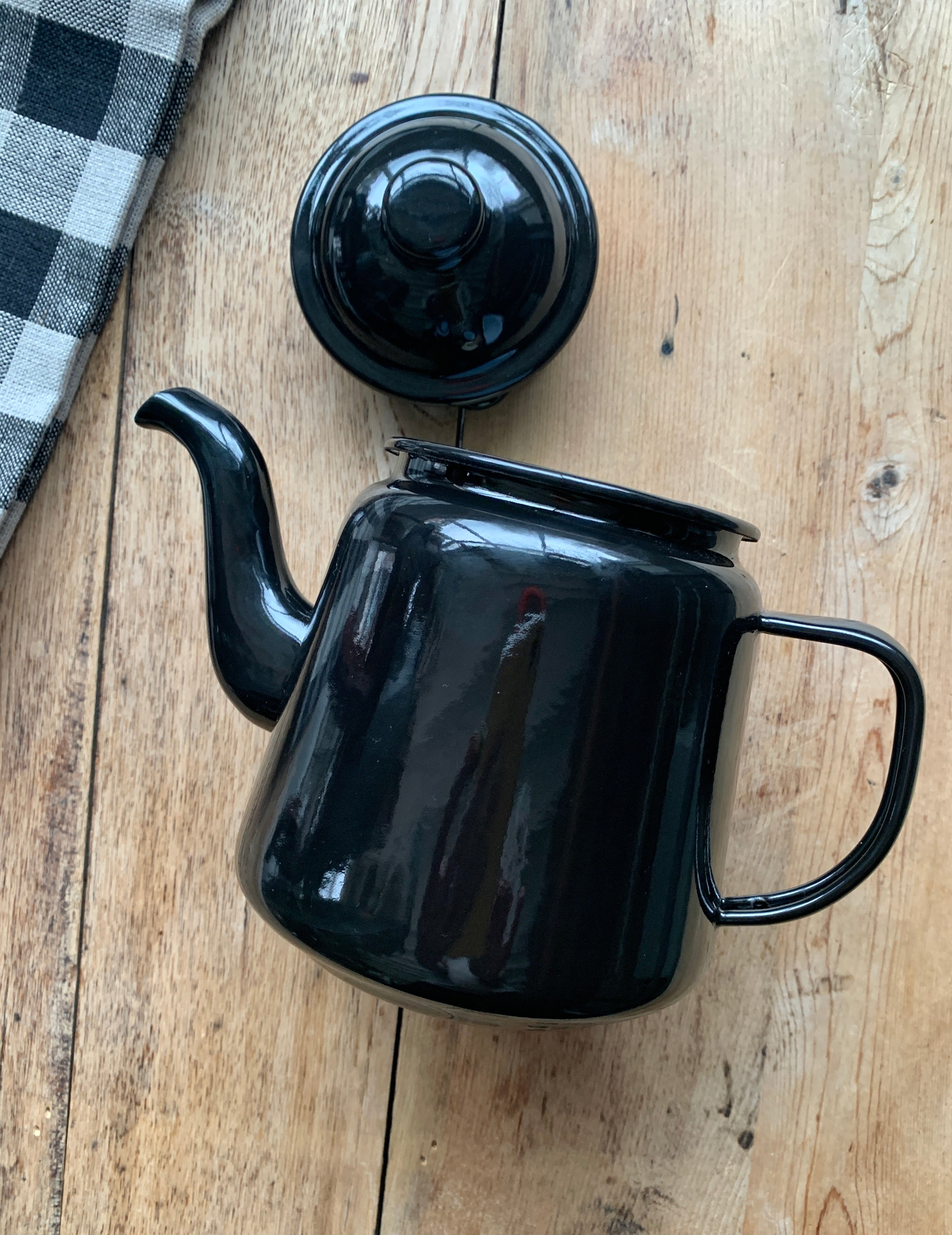 Falcon Enamelware: Teapot: Black